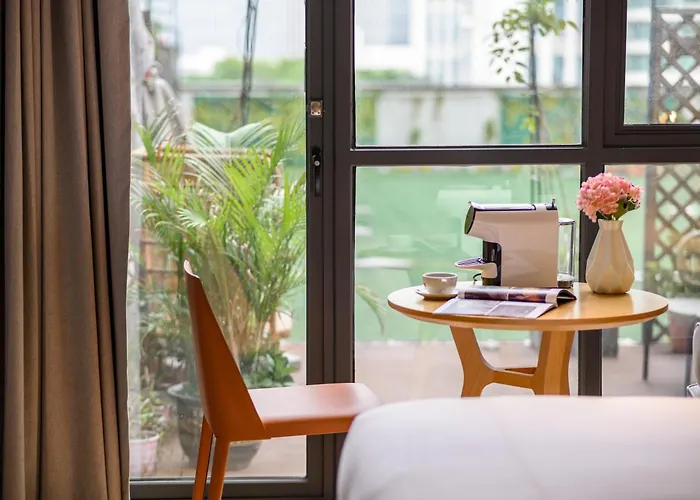 Garden Bincee Hotel Shenzhen Futian Prime Spot In Shenzhen'S Cbd, Inside Union Square, Next To Szcec, Steps To Metro & Free Breakfast, Lunch, And Dinner Are Included & Free Door-To-Door Laundry Pick-Up And Wash Service