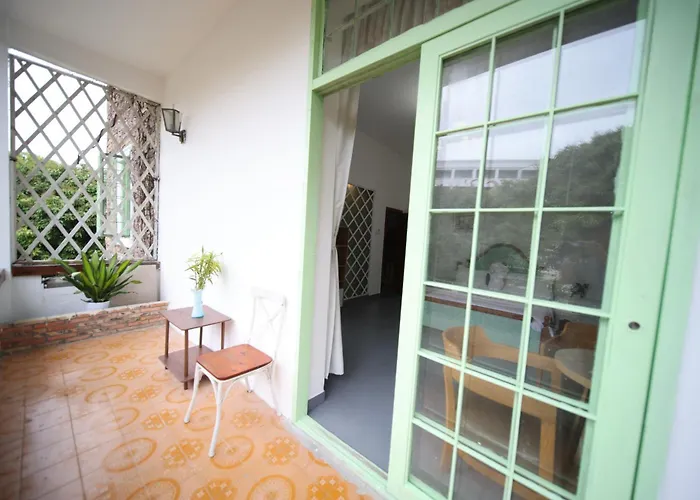 Friend & Sunshine Villa