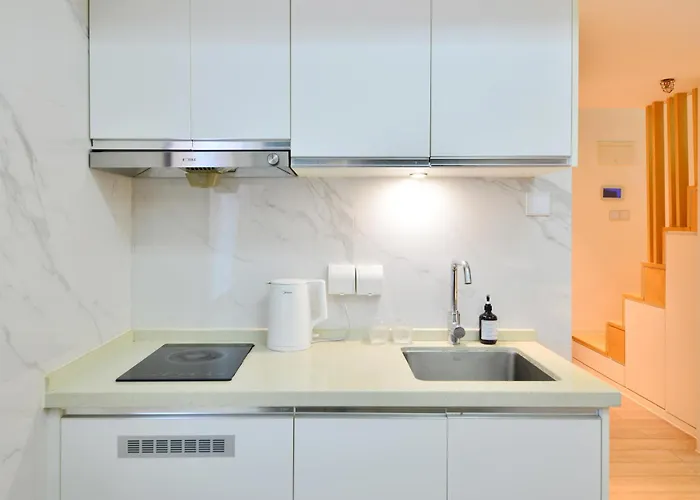 Dabaizhijia Executive Apartment Bantian Huawei Shenzhen North Branch